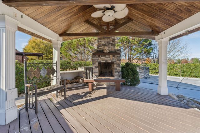 2356 Saint Andrews Dr, Murfreesboro, TN 37128