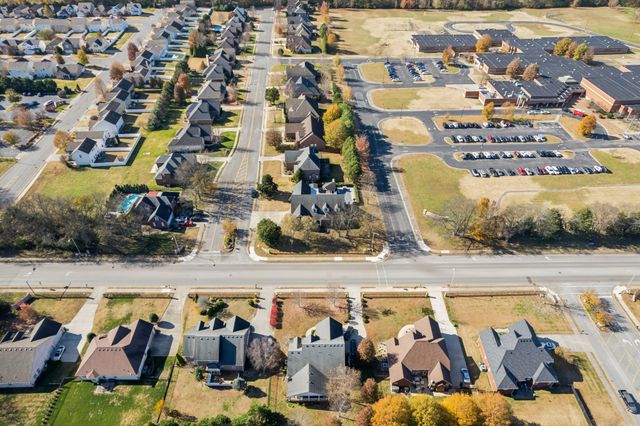 2356 Saint Andrews Dr, Murfreesboro, TN 37128