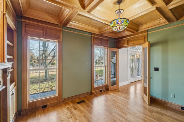 2356 Saint Andrews Dr, Murfreesboro, TN 37128