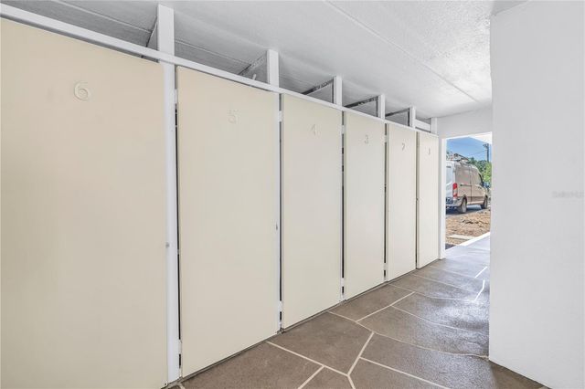 4435 1ST STREET NE 104, St Petersburg, FL 33703