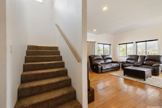 45-107 Waikalua Road, Kaneohe, HI 96744