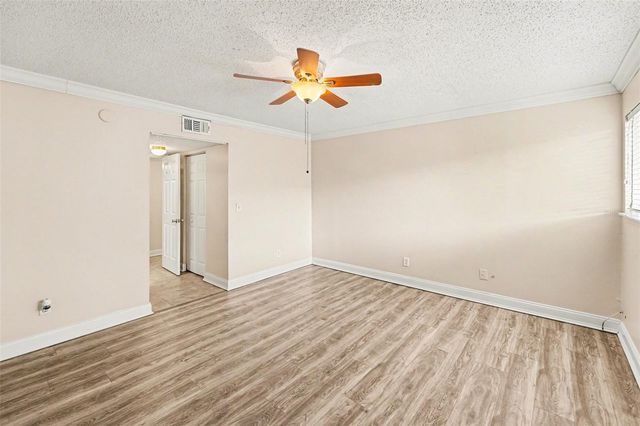 6334 NEWTOWN CIRCLE 34B3, Tampa, FL 33615