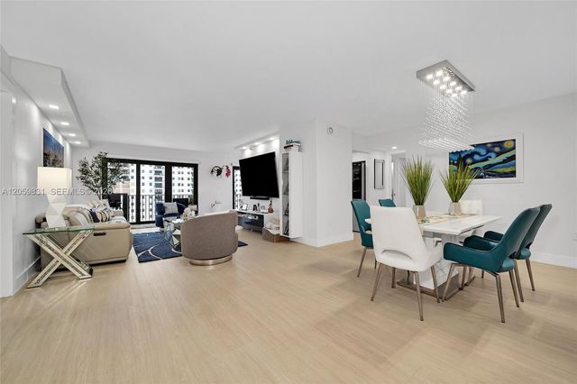 1201 S Ocean Drive 1703N, Hollywood, FL 33019
