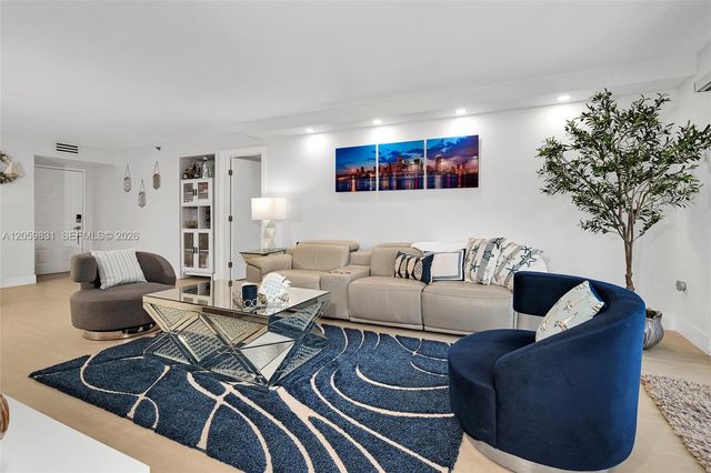 1201 S Ocean Drive 1703N, Hollywood, FL 33019