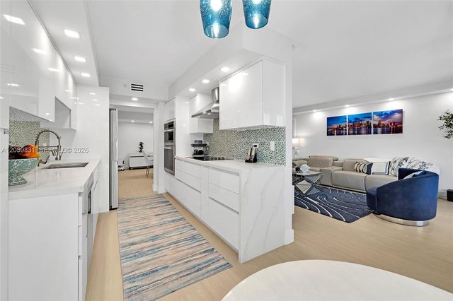 1201 S Ocean Drive 1703N, Hollywood, FL 33019