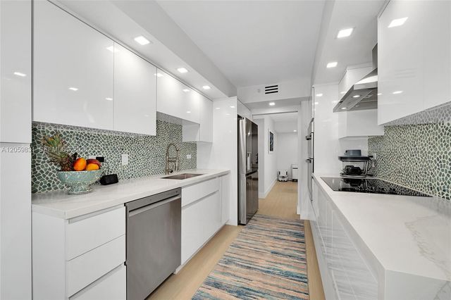 1201 S Ocean Drive 1703N, Hollywood, FL 33019