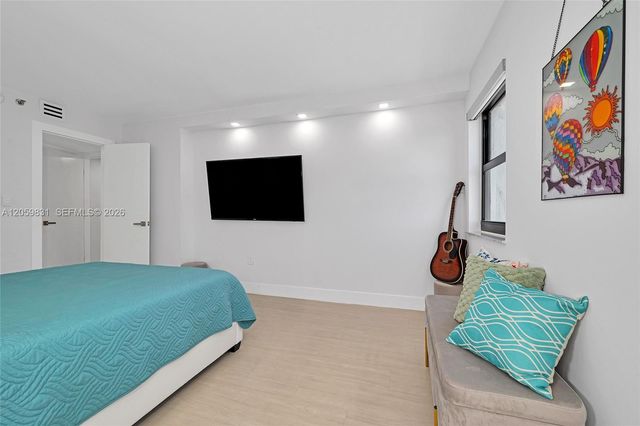 1201 S Ocean Drive 1703N, Hollywood, FL 33019