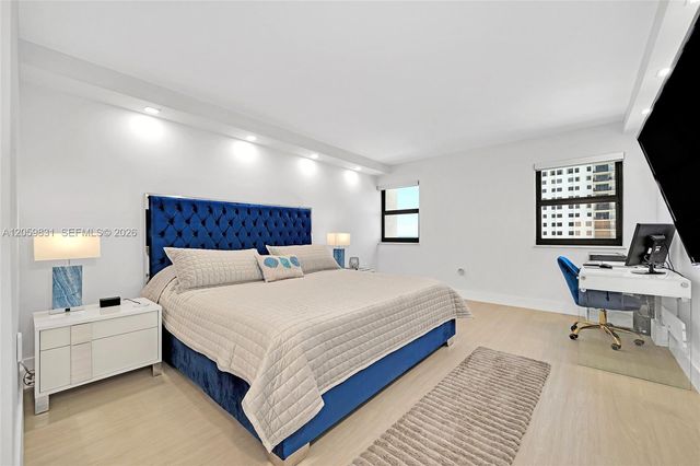 1201 S Ocean Drive 1703N, Hollywood, FL 33019