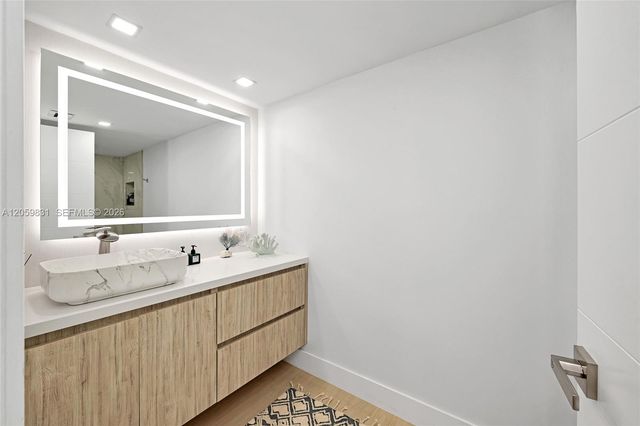 1201 S Ocean Drive 1703N, Hollywood, FL 33019