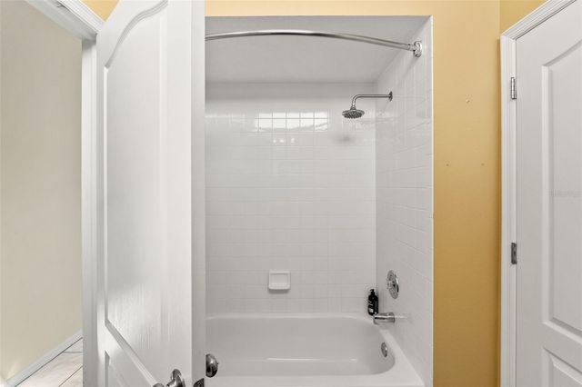 18118 SWEET JASMINE DRIVE, Tampa, FL 33647