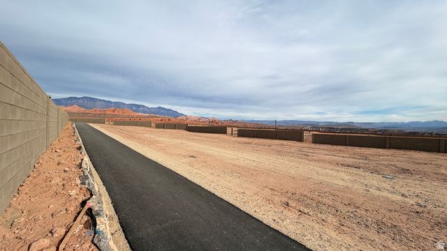 1493 N HORIZON PKWY, Washington, UT 84780