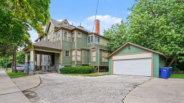 1500 Center Avenue, Bay City, MI 48708