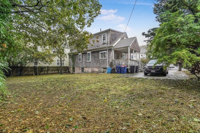 130 Arnold Street, New Bedford, MA 02740