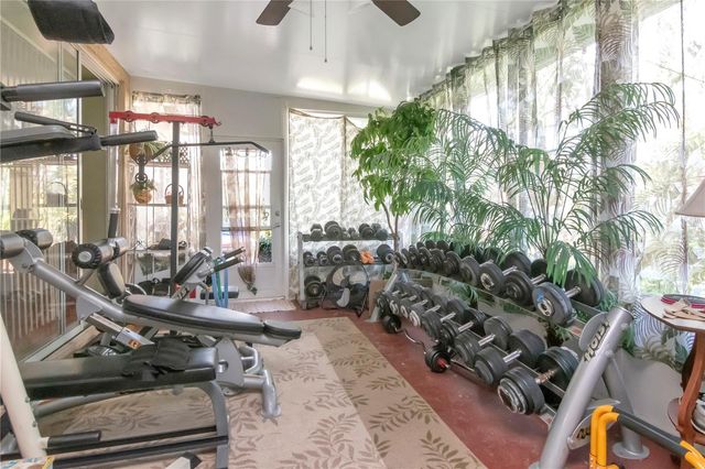 27221 SEA BREEZE WAY, Wesley Chapel, FL 33544