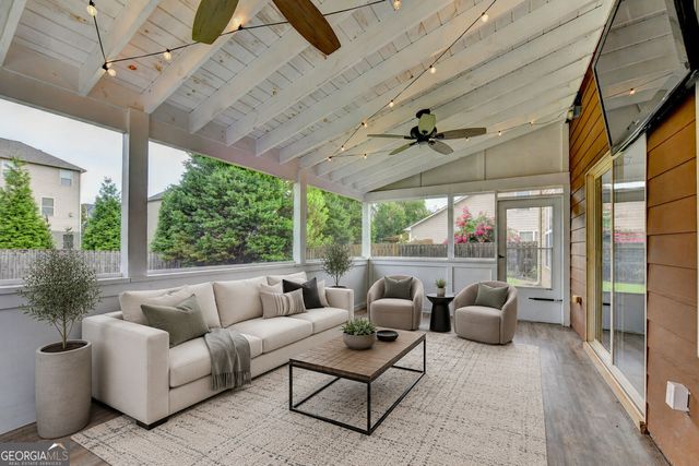 515 Creekshire Circle, Canton, GA 30115