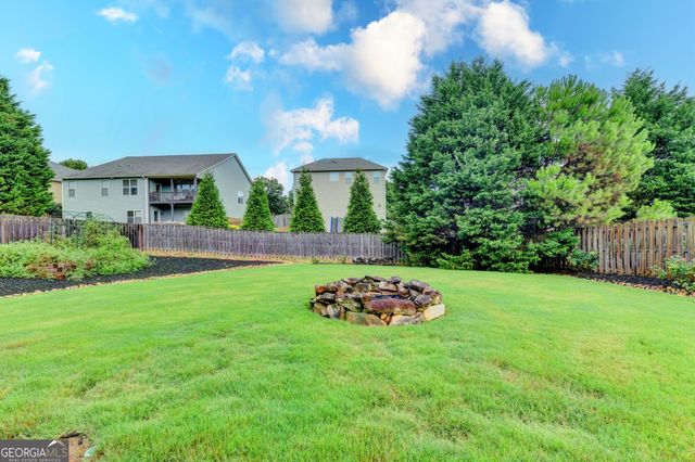 515 Creekshire Circle, Canton, GA 30115