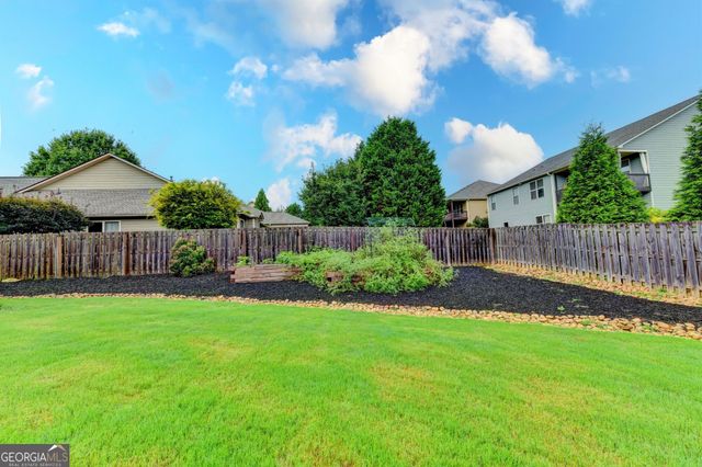 515 Creekshire Circle, Canton, GA 30115