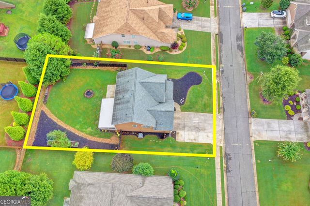 515 Creekshire Circle, Canton, GA 30115