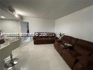 3901 SW 112th Avenue 28, Miami, FL 33165