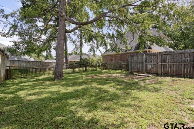 1876 Cedar Spur, Tyler, TX 75703