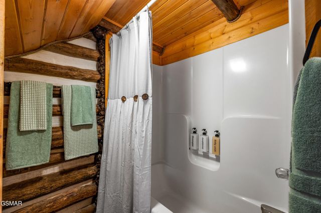 2338 Jims Way, Sevierville, TN 37876