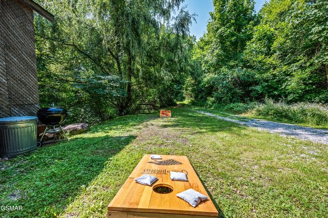 2338 Jims Way, Sevierville, TN 37876