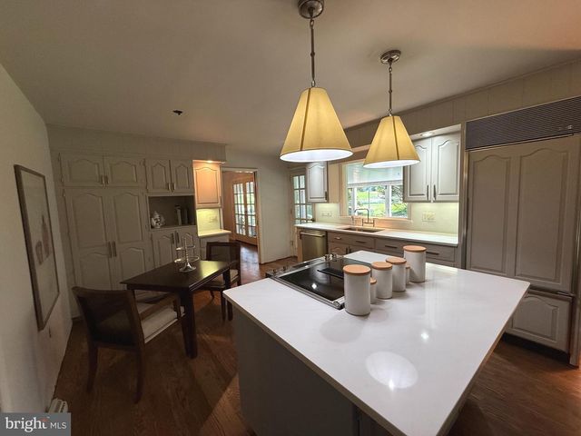 1202 OLD MILL RD RD, Reading, PA 19610