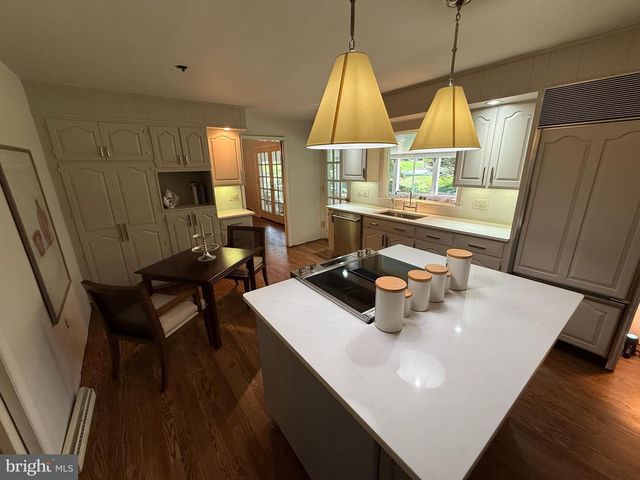 1202 OLD MILL RD RD, Reading, PA 19610