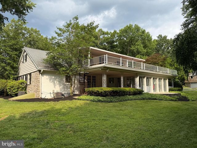 1202 OLD MILL RD RD, Reading, PA 19610