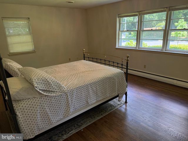 1202 OLD MILL RD RD, Reading, PA 19610