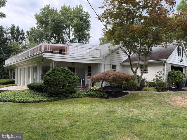 1202 OLD MILL RD RD, Reading, PA 19610
