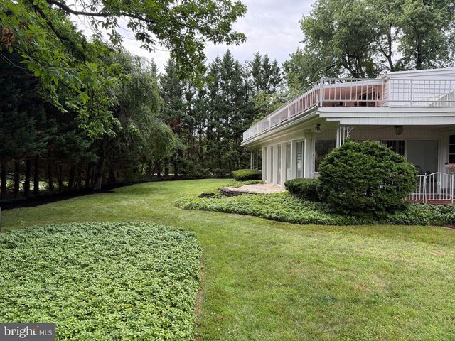 1202 OLD MILL RD RD, Reading, PA 19610