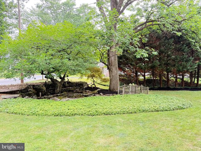 1202 OLD MILL RD RD, Reading, PA 19610