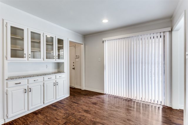 5401 Ledgestone Drive, Fort Worth, TX 76132