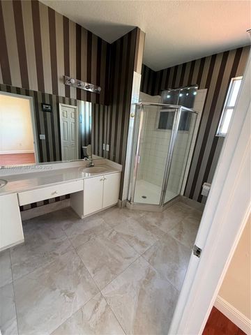 904 SW 154th Path 0, Miami, FL 33194