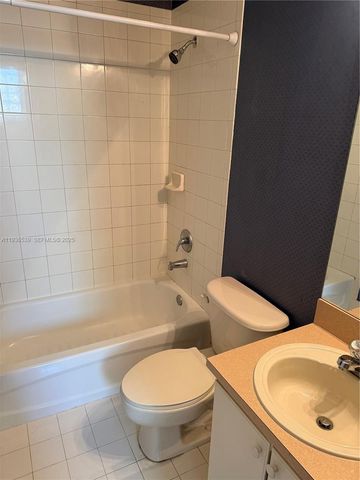 904 SW 154th Path 0, Miami, FL 33194