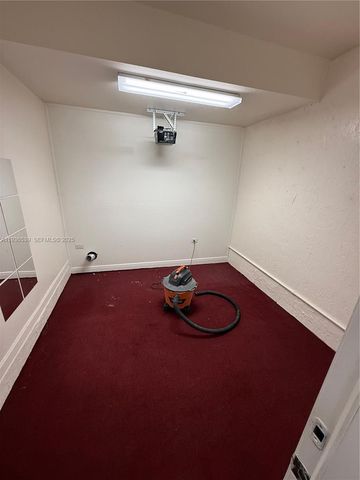 904 SW 154th Path 0, Miami, FL 33194