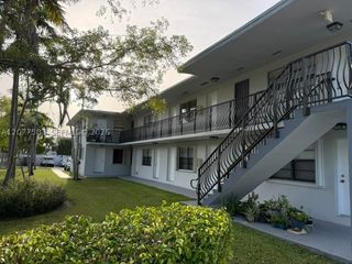 4590 SW 67th Ave 20, Miami, FL 33155