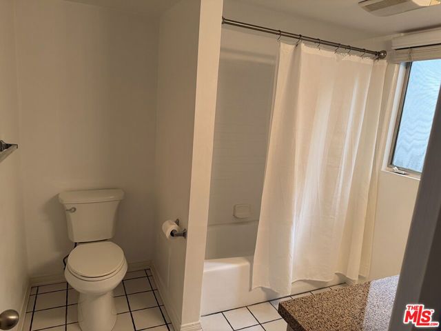 1225 Sunset Plaza Drive 2, West Hollywood, CA 90069