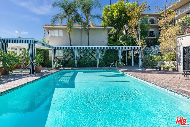 1225 Sunset Plaza Drive 2, West Hollywood, CA 90069
