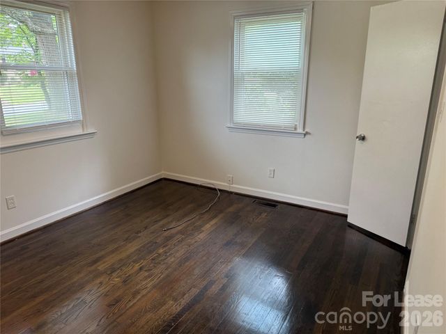 4914 Unaka Avenue, Charlotte, NC 28205