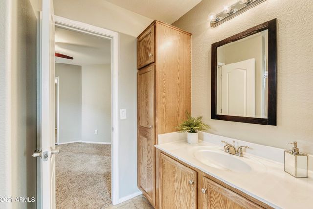 4378 E ROSEMONTE Drive, Phoenix, AZ 85050