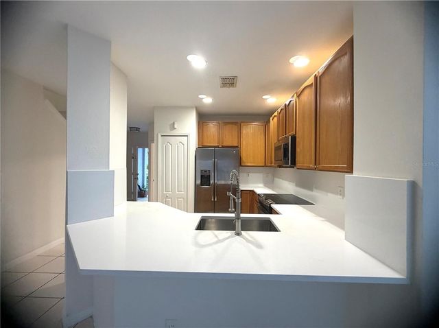 10786 SAVANNAH WOOD DRIVE 126, Orlando, FL 32832