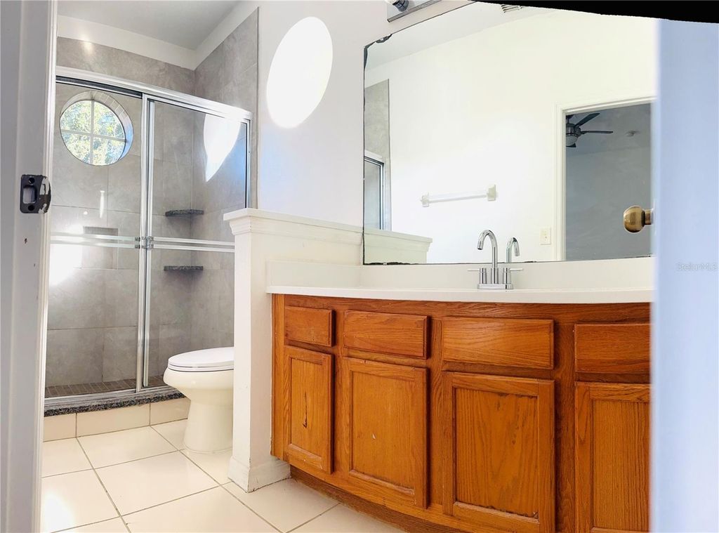 Image 18 of property listing at 10786 SAVANNAH WOOD DRIVE 126, Orlando, FL 32832