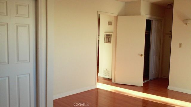 1555 Artesia Boulevard, Manhattan Beach, CA 90266