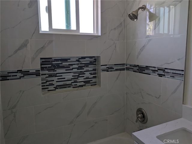 1555 Artesia Boulevard, Manhattan Beach, CA 90266