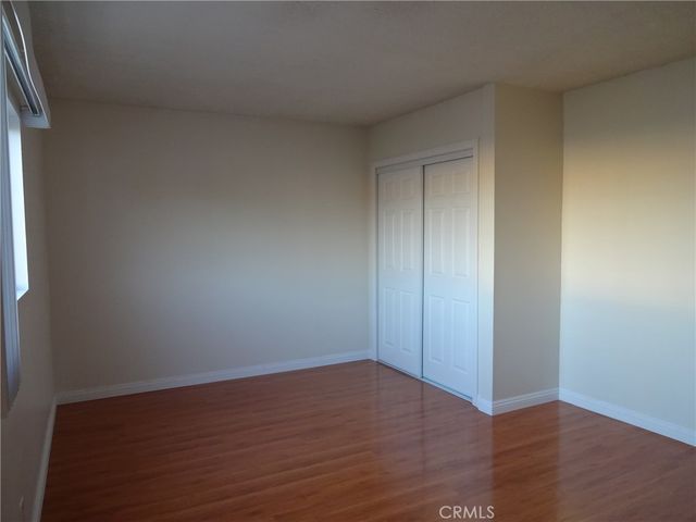 1555 Artesia Boulevard, Manhattan Beach, CA 90266