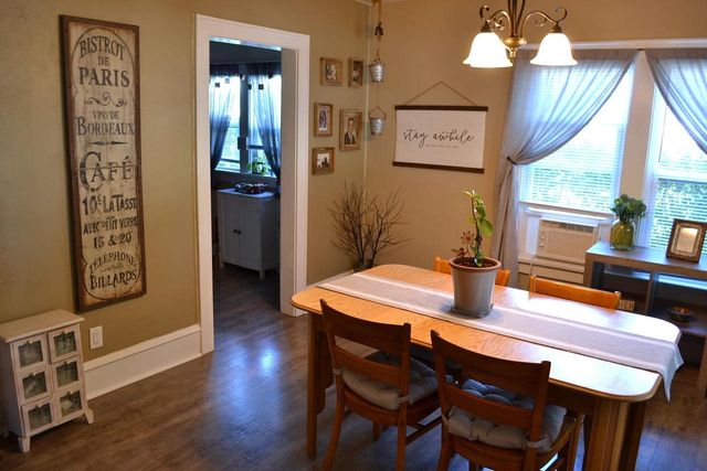 902 W 4TH AVENUE, Oshkosh, WI 54902