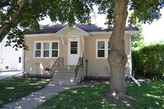 902 W 4TH AVENUE, Oshkosh, WI 54902