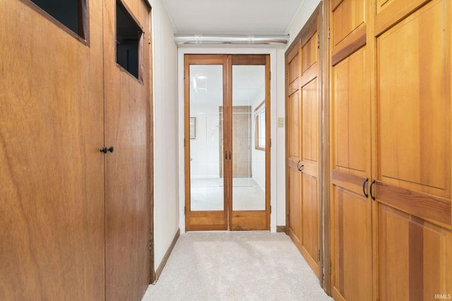 2205 Parkview Place, South Bend, IN 46616